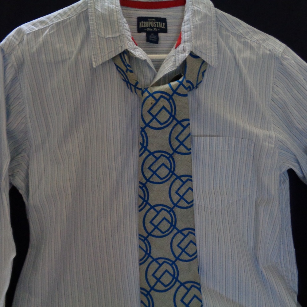 Aeropastle Button Down Casual Shirt. Slim Fit Size